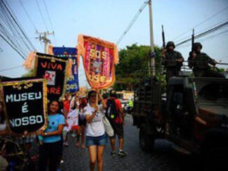 Protest to avoid the eviction of Museu da Maré. Photo: Fernando Frazão