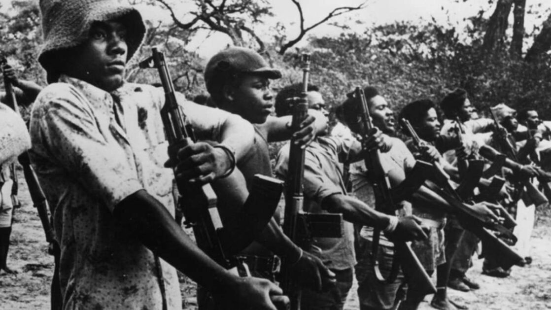 In 1975, MPLA (The People's Movement for the Liberation of Angola) is able to form a one-party government in Angola, consolidating Angolan Independence . Wikimedia commons