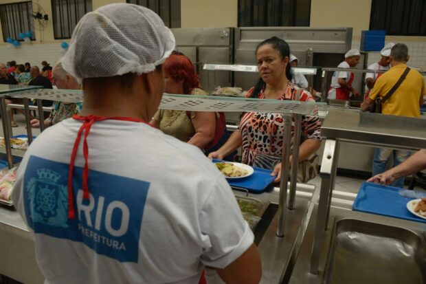 Bangu soup kitchen. Photo: Marco Antônio Rezende/Rio City Government