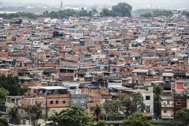 Complexo da Maré. Photo: Antoine Horenbeek