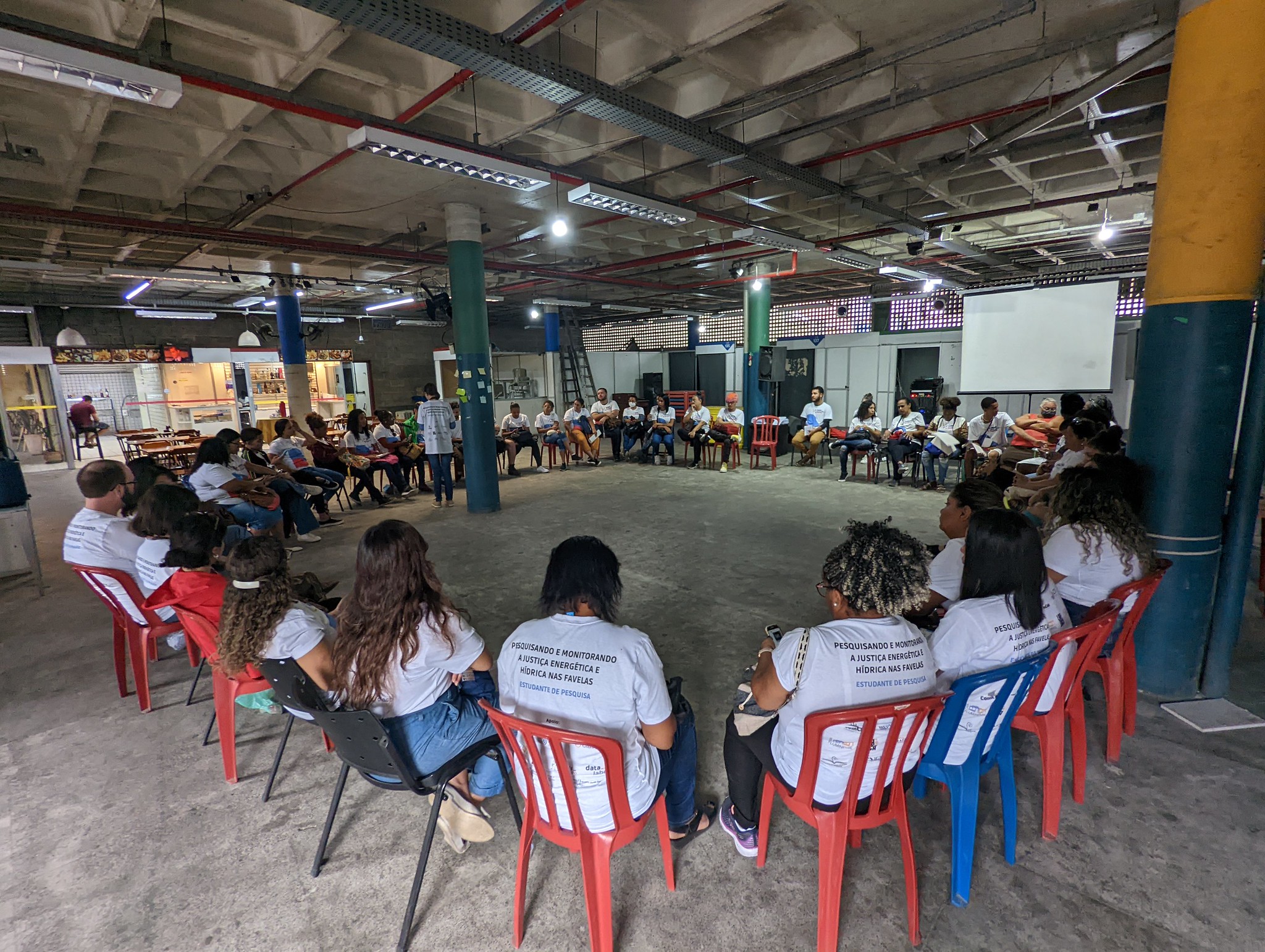 "Researching and Monitoring Water and Energy Justice in the Favelas" Course at SOS Providência. Photo: Luiza de Andrade