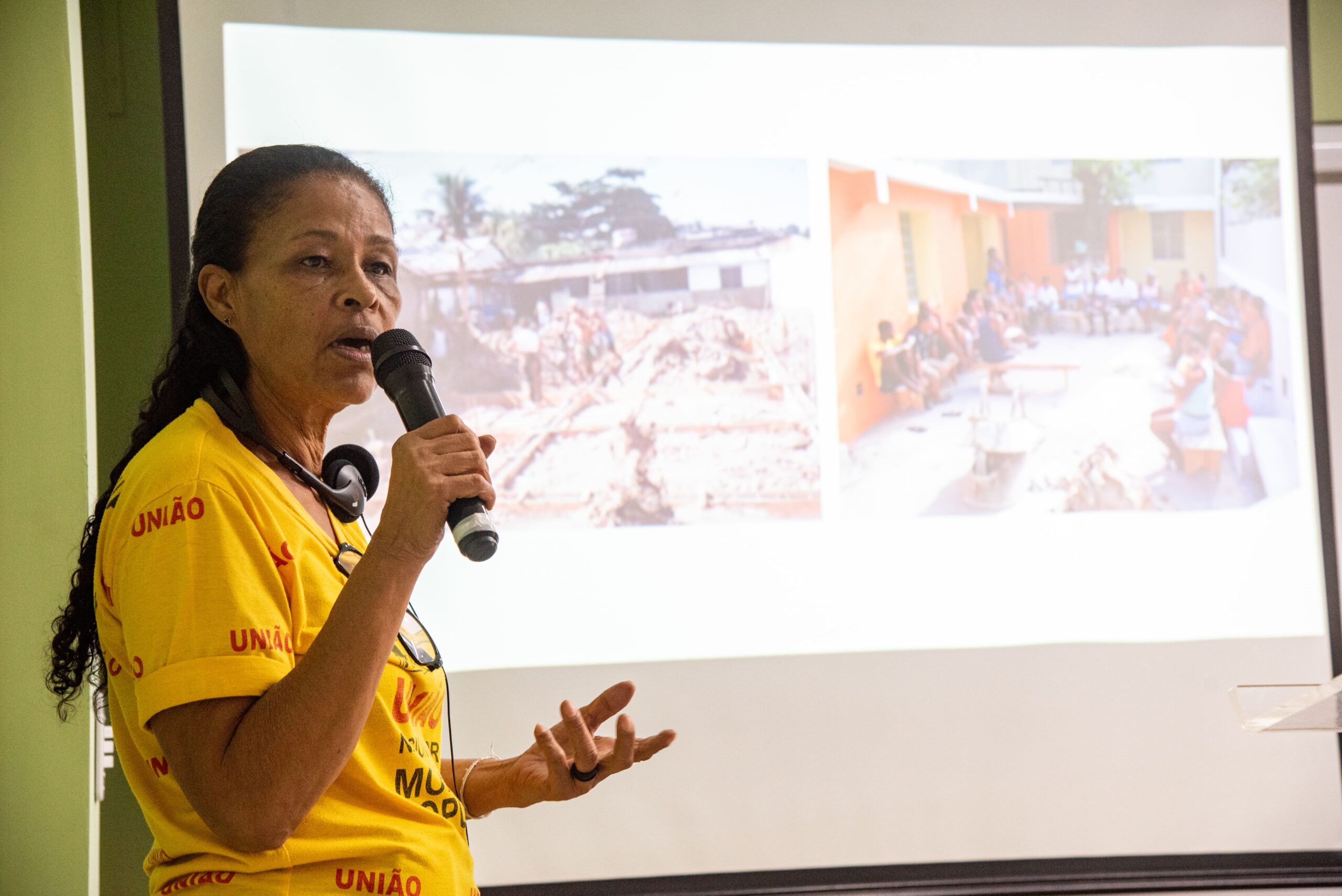 Jurema Constâncio, member of the National Union for Popular Housing (UNMP) and community leader from the Shangri-Lá Cooperative, speaks about the experience of the pioneering housing cooperative she belongs to. Photo: Bárbara Dias