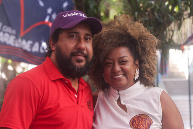 Beto from the Small Farmers Movement (MPA) with Rafaela Albergaria from the Train Observatory at the 9th Annual Black July. Photo: Vinícius Ribeiro