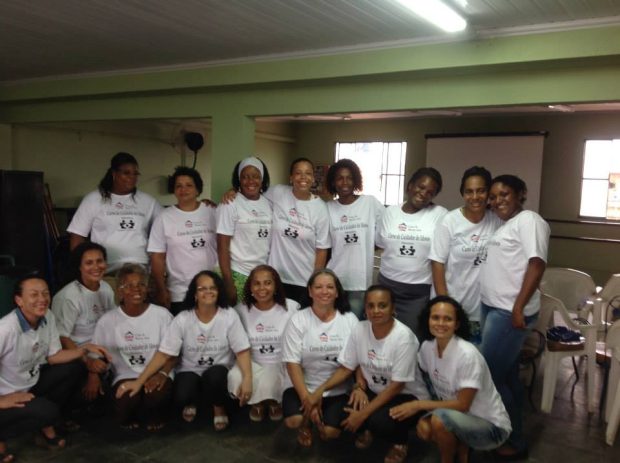 A course offered by Casa de Santa Ana for caregivers brought together different generations and promoted a culture of caring for the elderly. Pictured is the February 2015 class. Photo: Personal archive