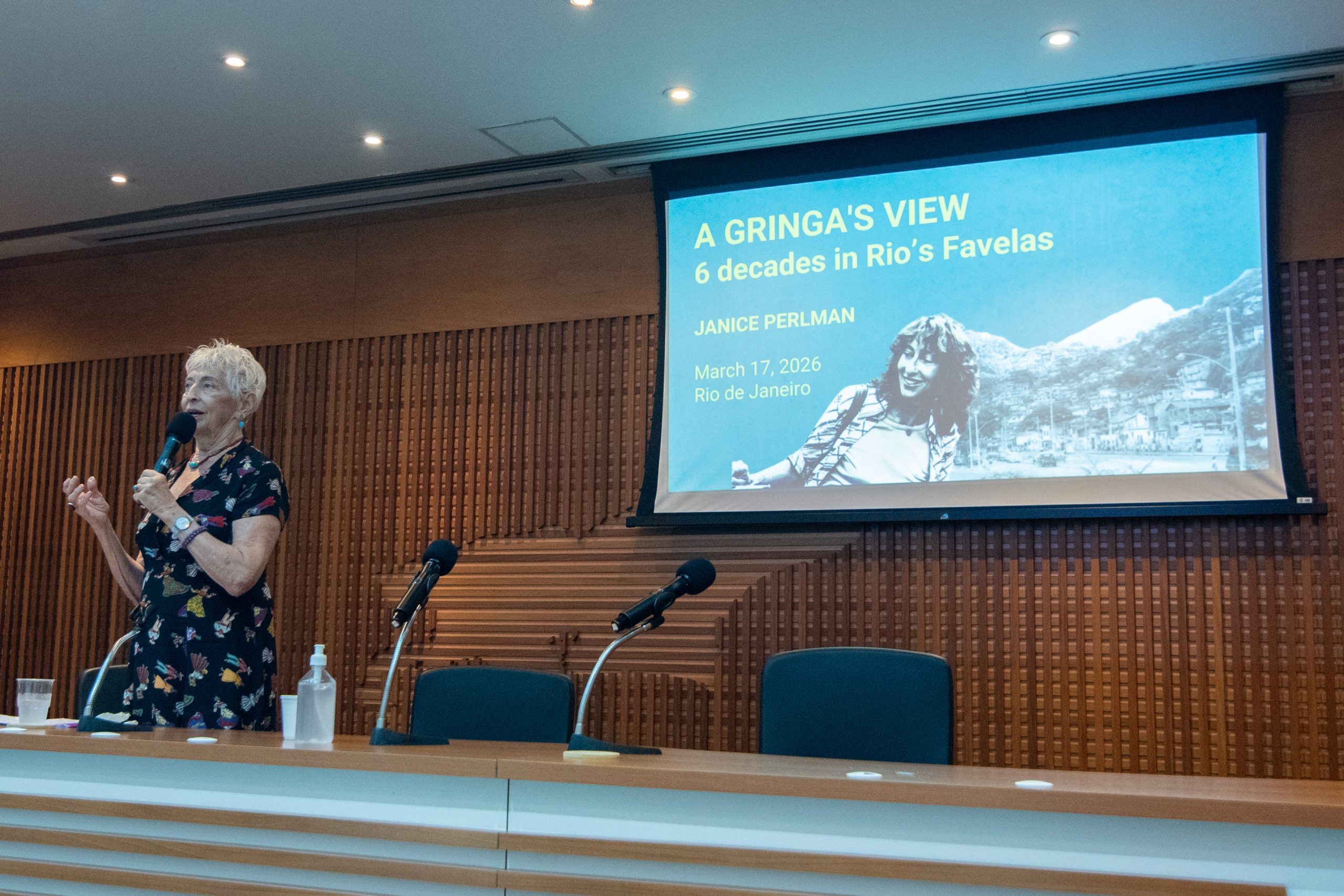 A Gringa’s View’: anthropologist Janice Perlman presents her six decades of research on Rio’s favelas. Photo: Bárbara Dias A Gringa’s View’: anthropologist Janice Perlman presents her six decades of research on Rio’s favelas. Photo: Bárbara Dias